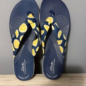 Clarks Cloudsteppers Navy Lemon Print Sandals
